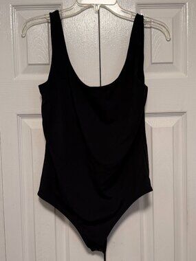 EXPRESS Body Contour Bodysuit - Black - Medium